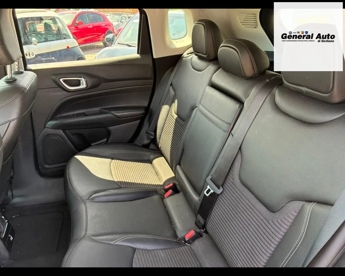 Jeep Compass usata a Lucca (17)