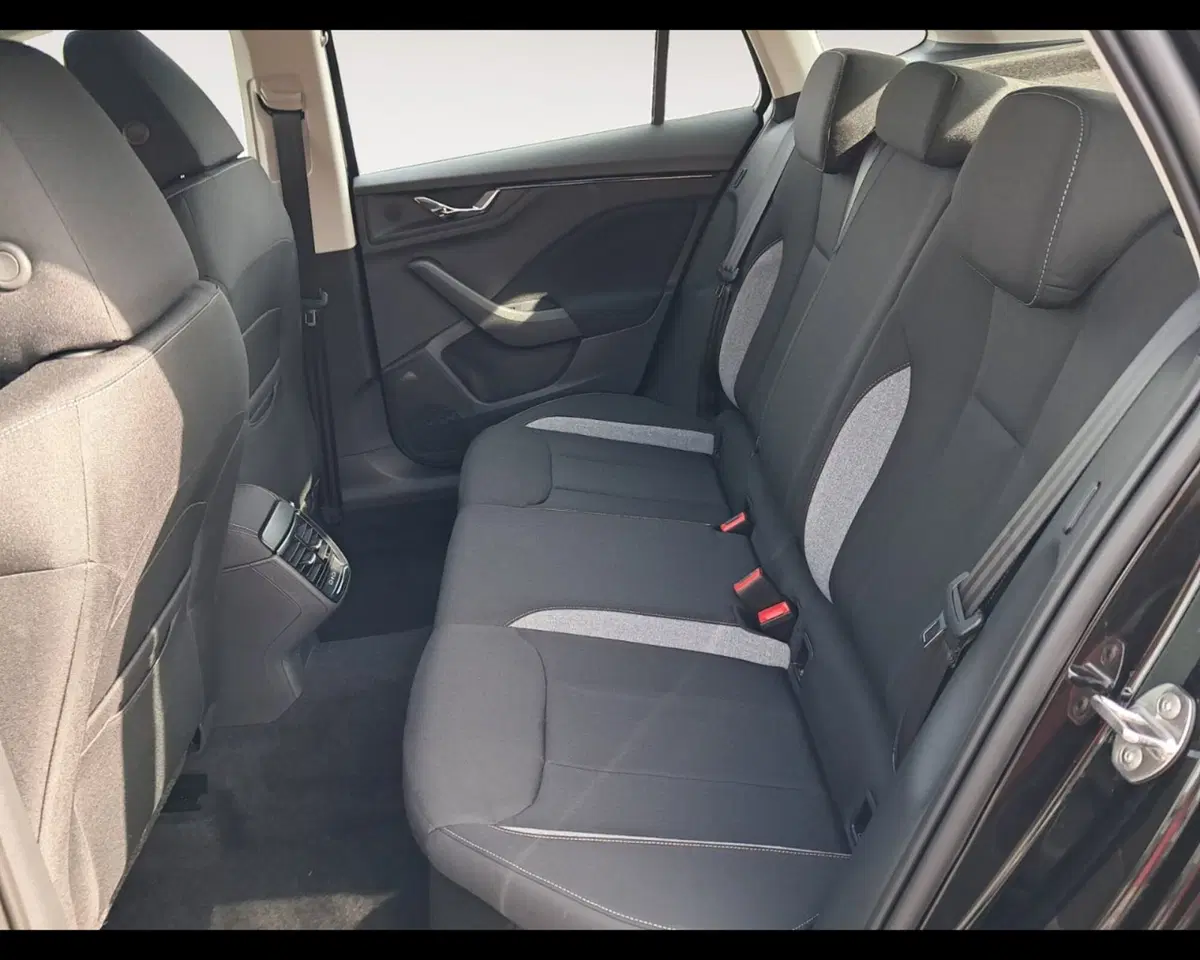 Skoda Kamiq nuova a Ravenna (11)