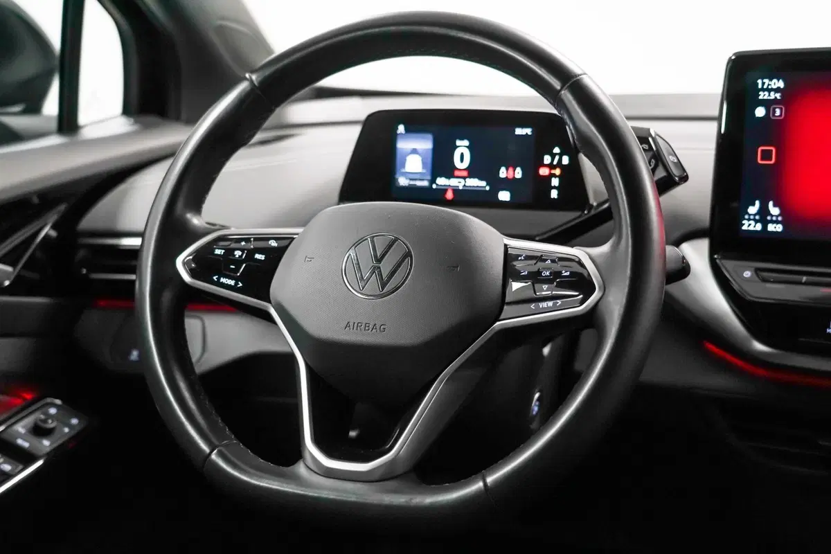 Volkswagen ID.5 usata a Varese (12)