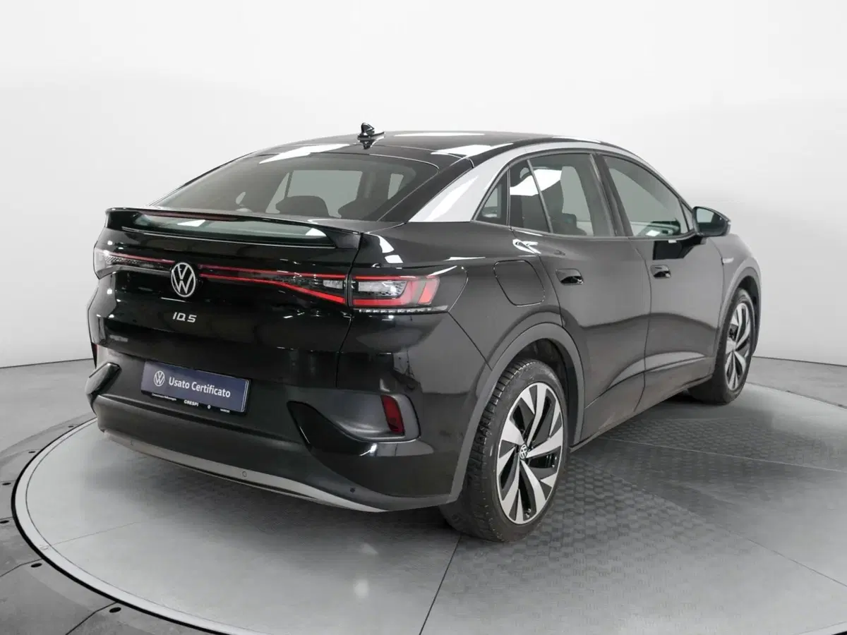 Volkswagen ID.5 usata a Varese (6)