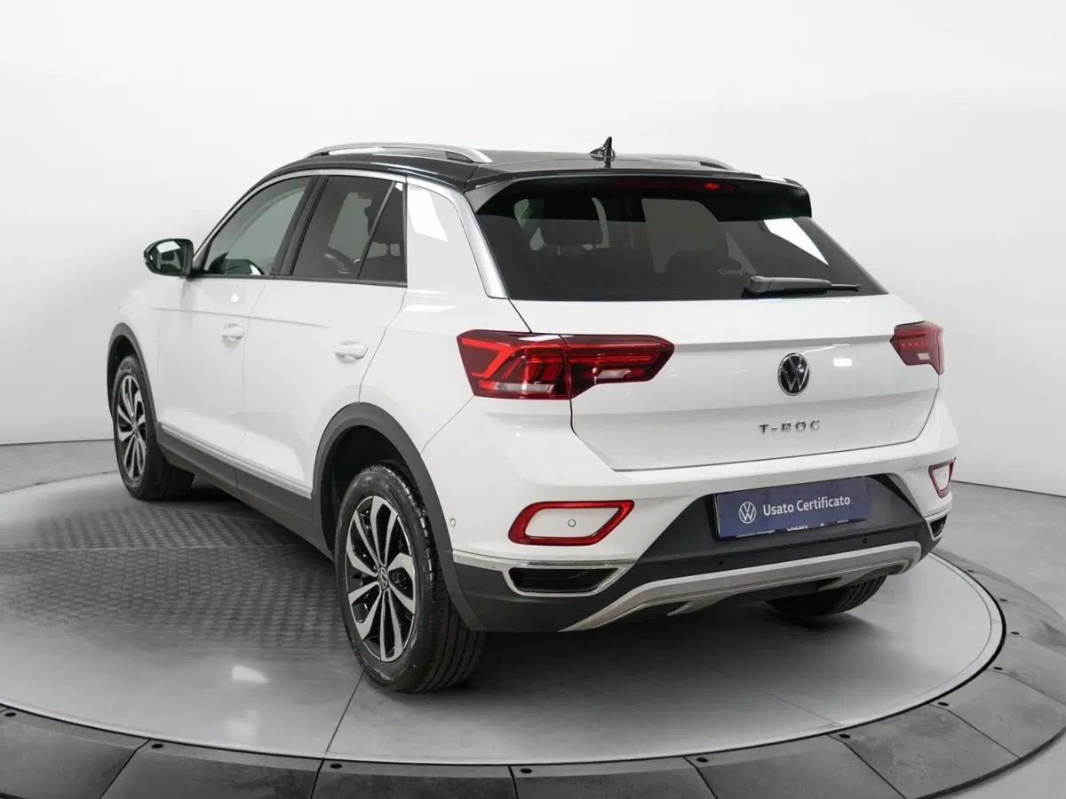 Volkswagen T-Roc usata a Varese (4)