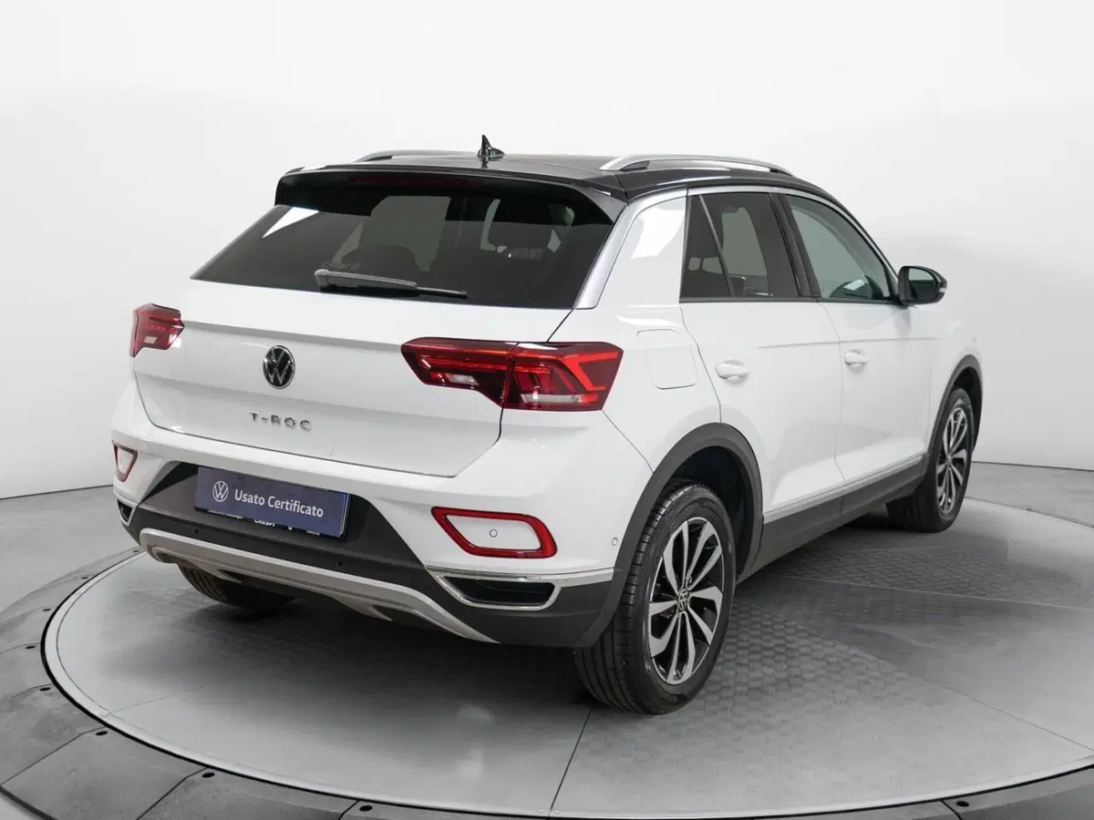 Volkswagen T-Roc usata a Varese (6)