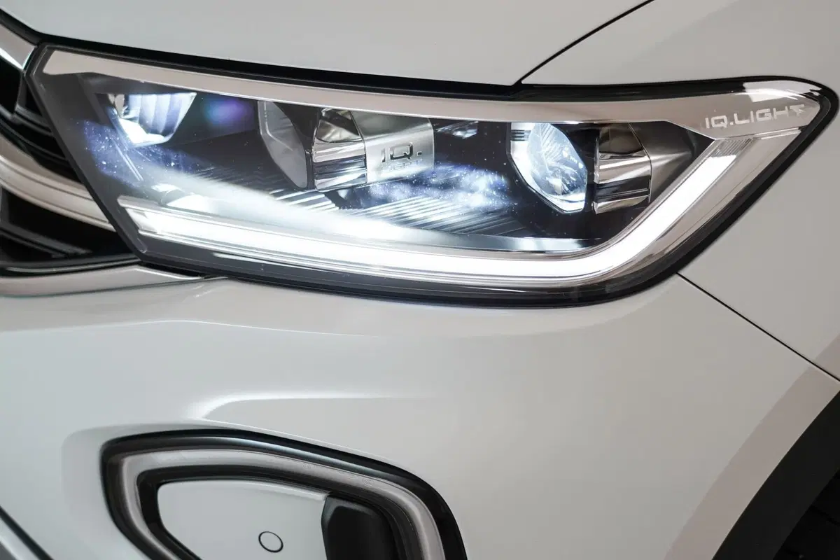Volkswagen T-Roc usata a Varese (7)
