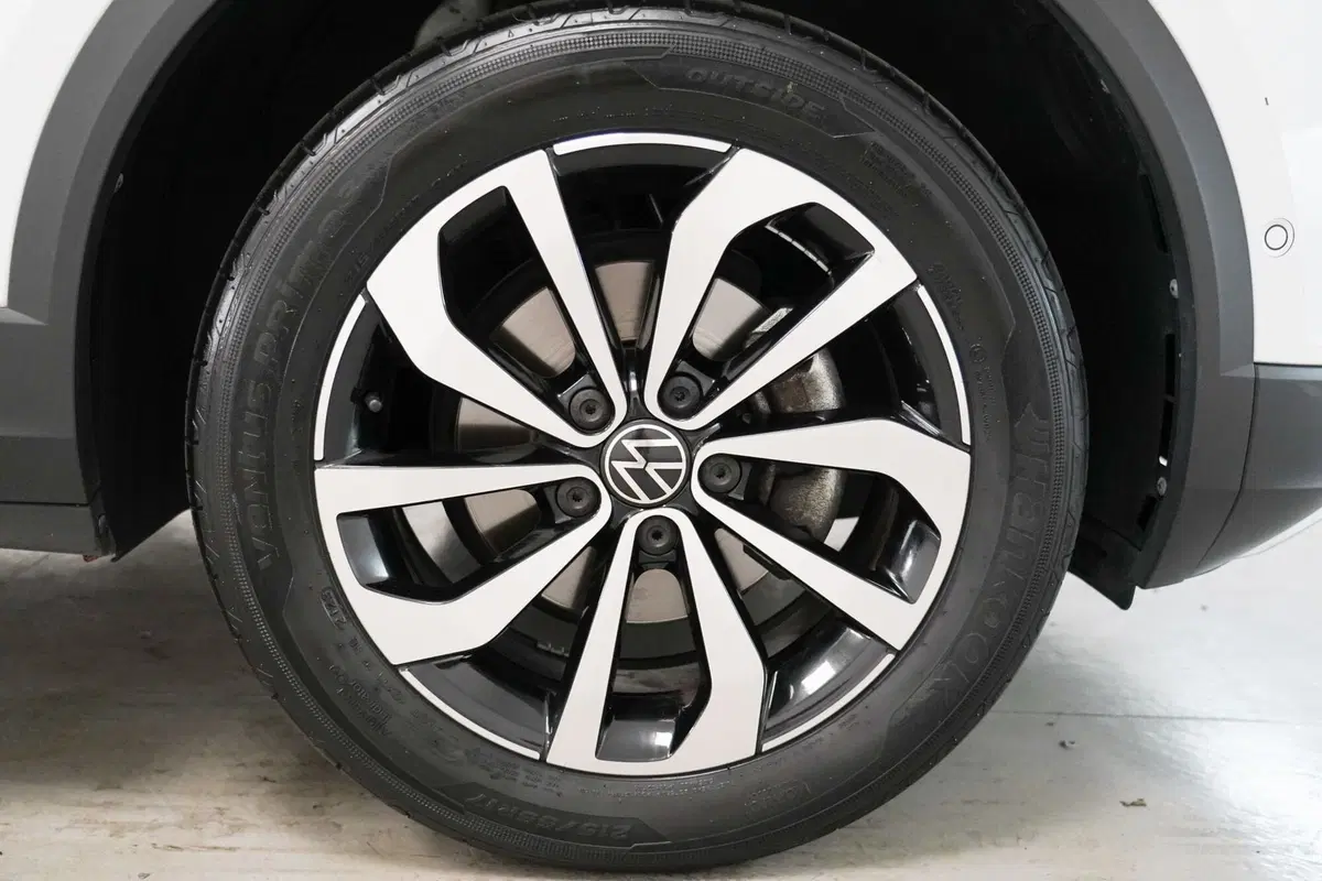 Volkswagen T-Roc usata a Varese (8)