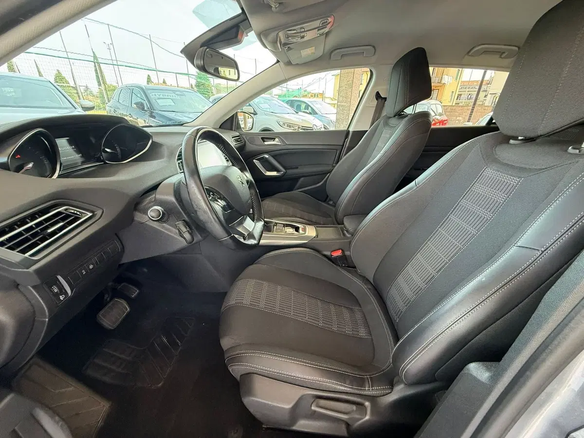 Peugeot 308 usata a Brescia (11)