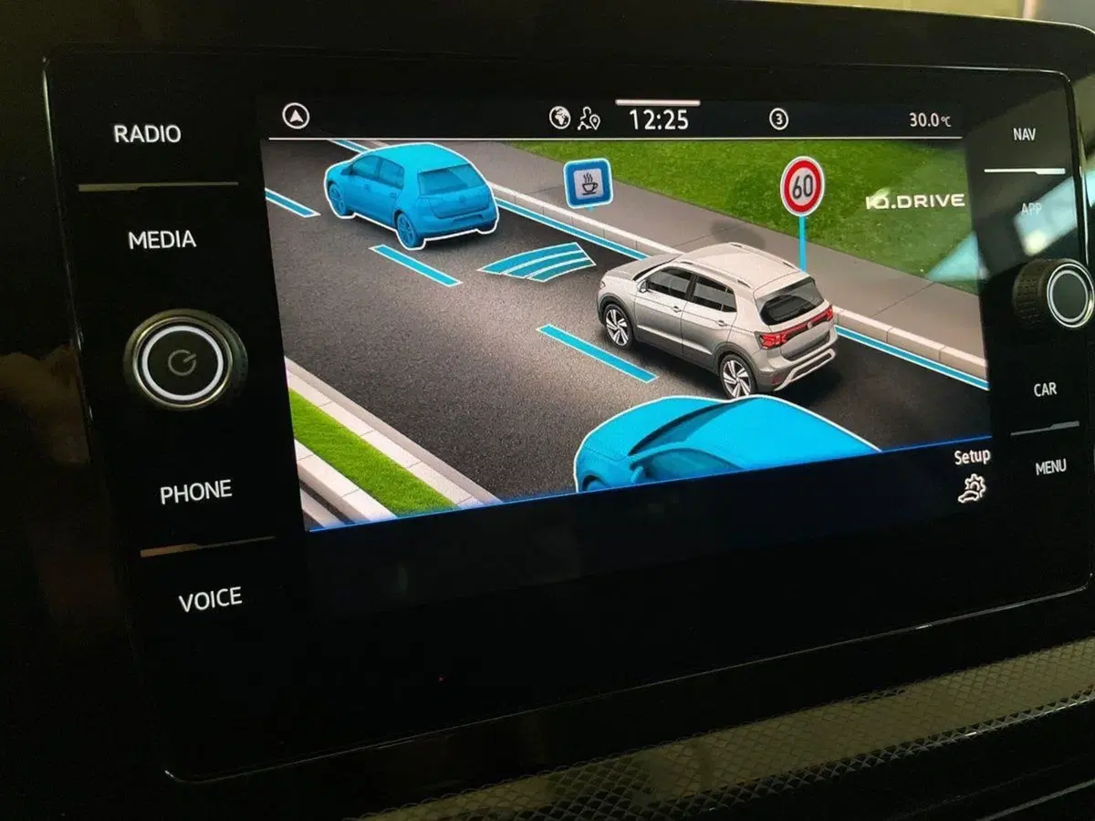 Volkswagen T-Cross nuova a Prato (20)