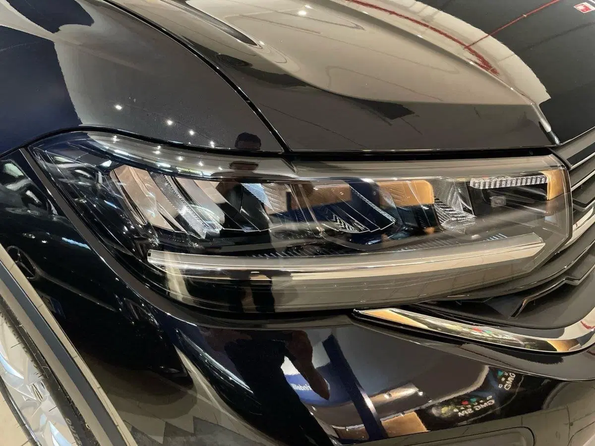 Volkswagen T-Cross nuova a Prato (7)