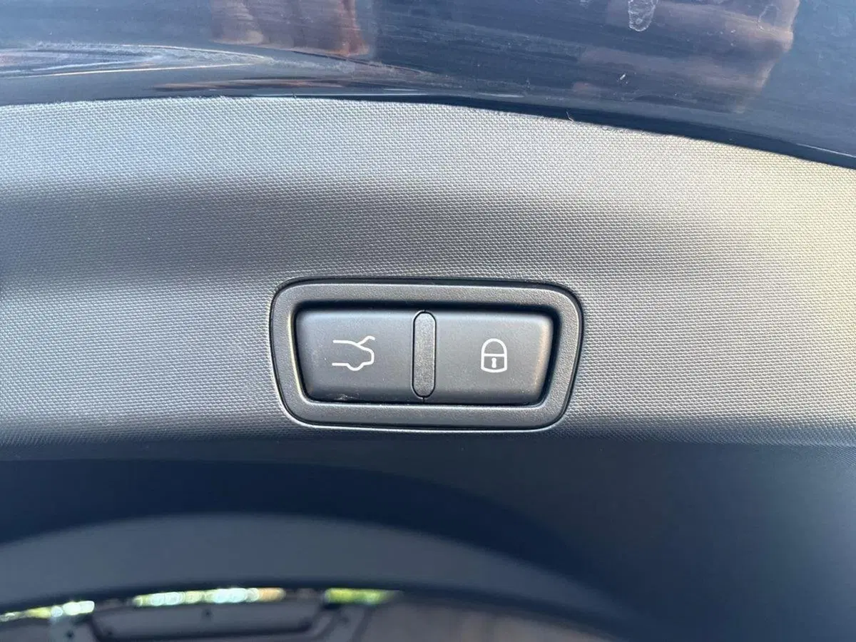 Alfa Romeo Stelvio usata a Firenze (16)