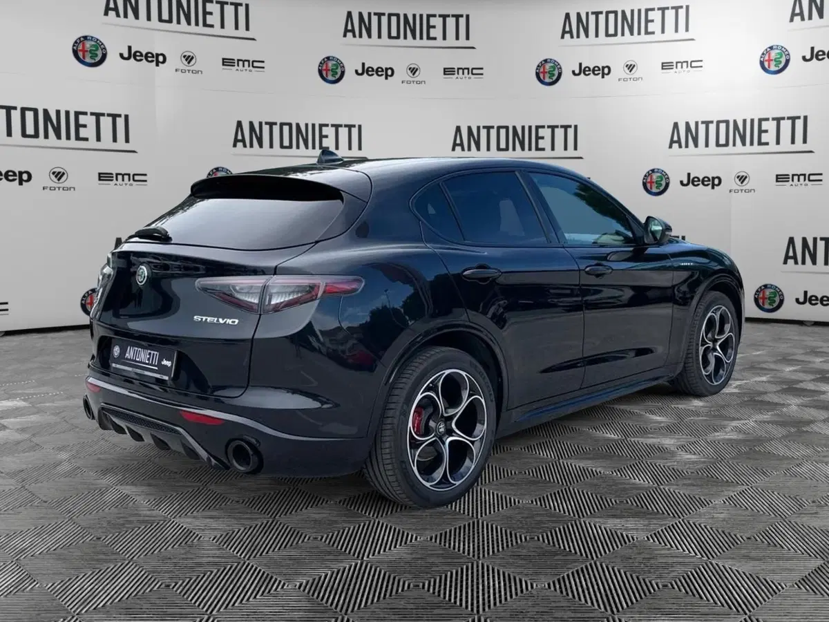 Alfa Romeo Stelvio usata a Ancona (5)
