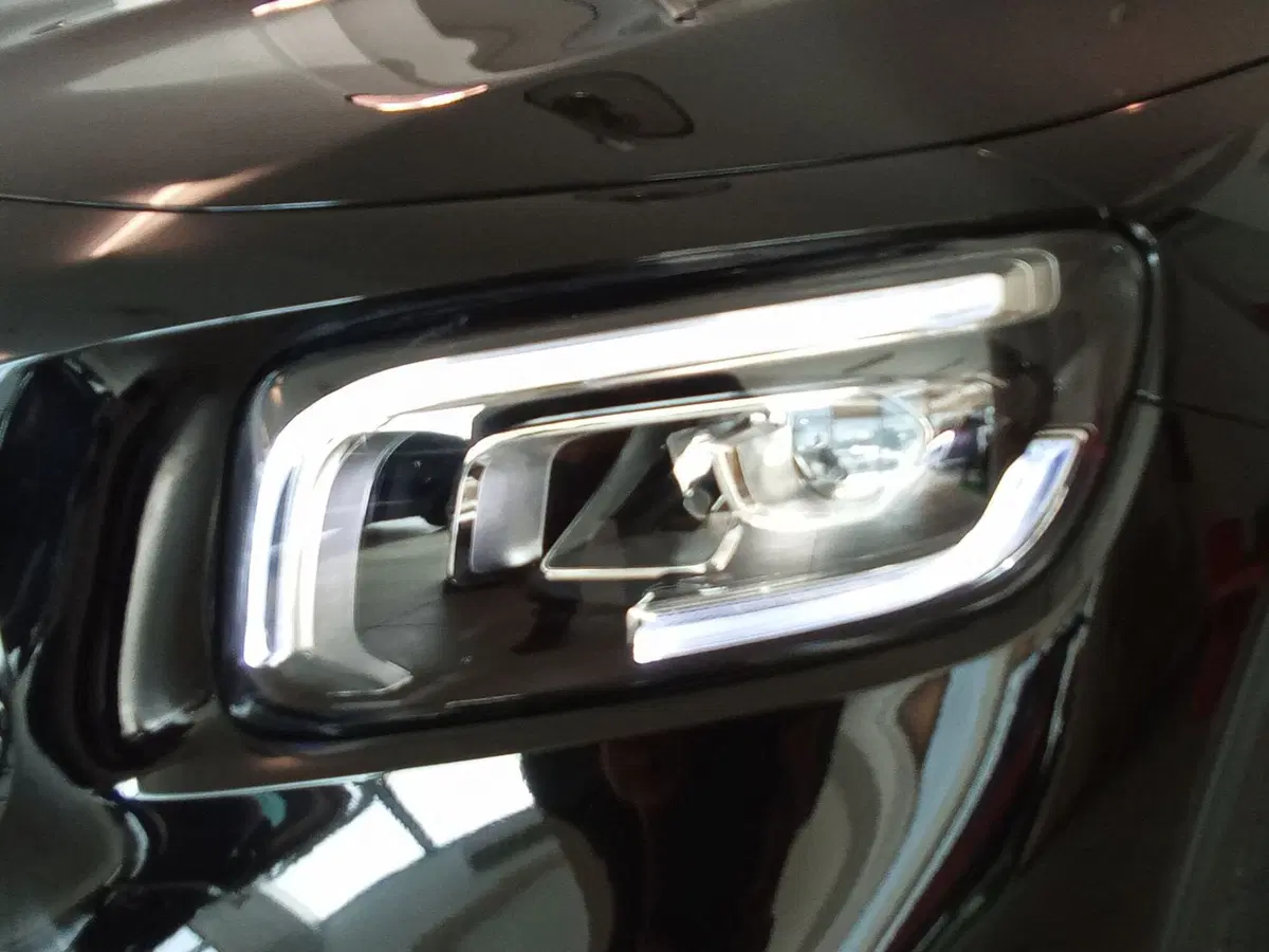 Mercedes-Benz GLB usata a Rimini (12)