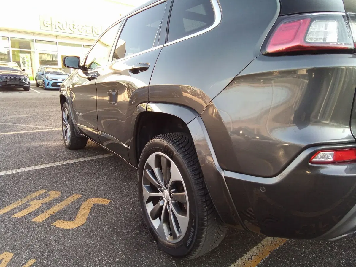 Jeep Cherokee usata a Rimini (16)