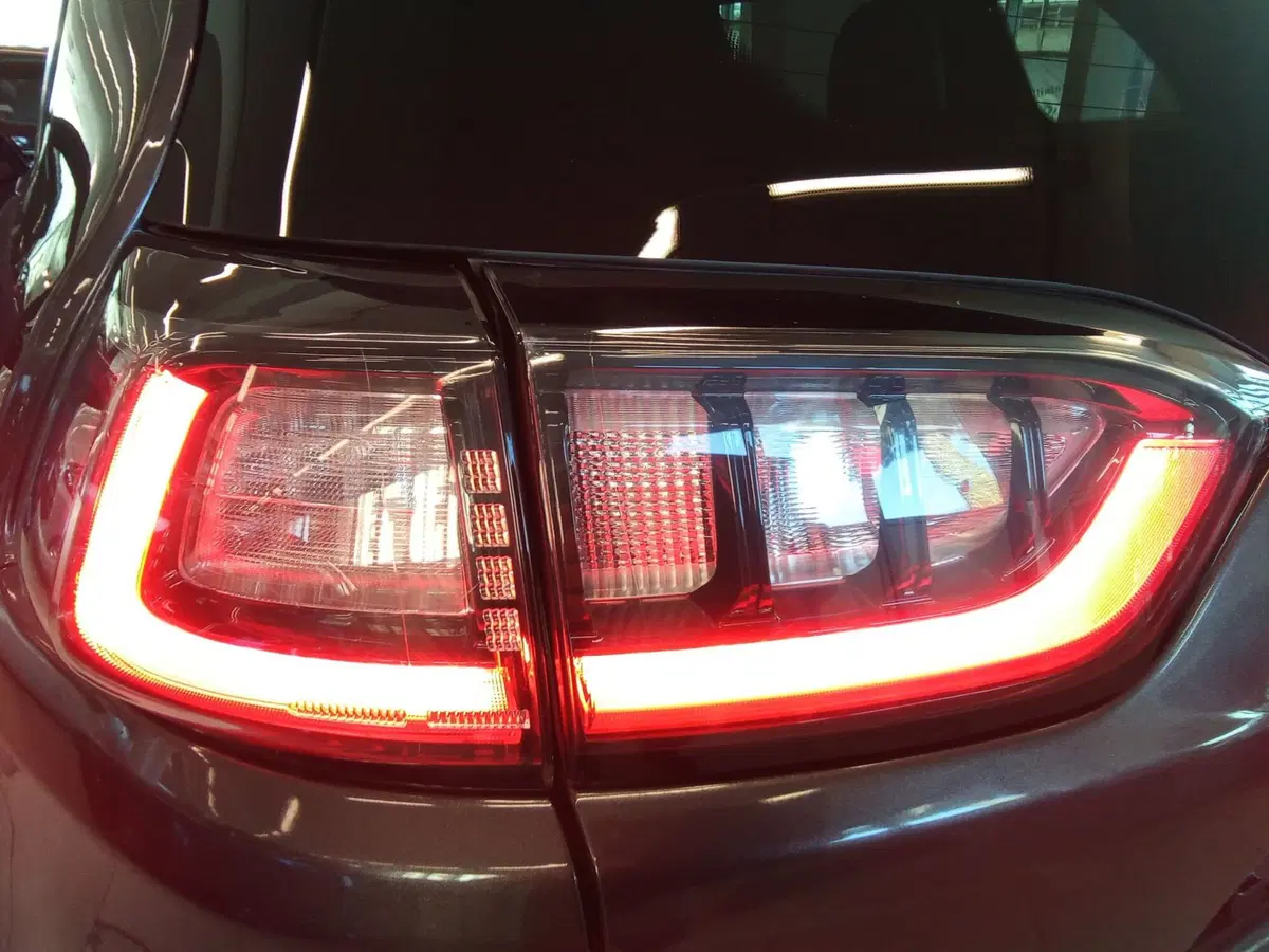 Jeep Cherokee usata a Rimini (19)