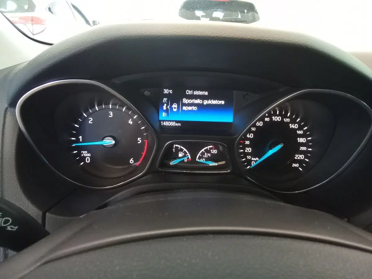 Ford Focus usata a Rimini (14)