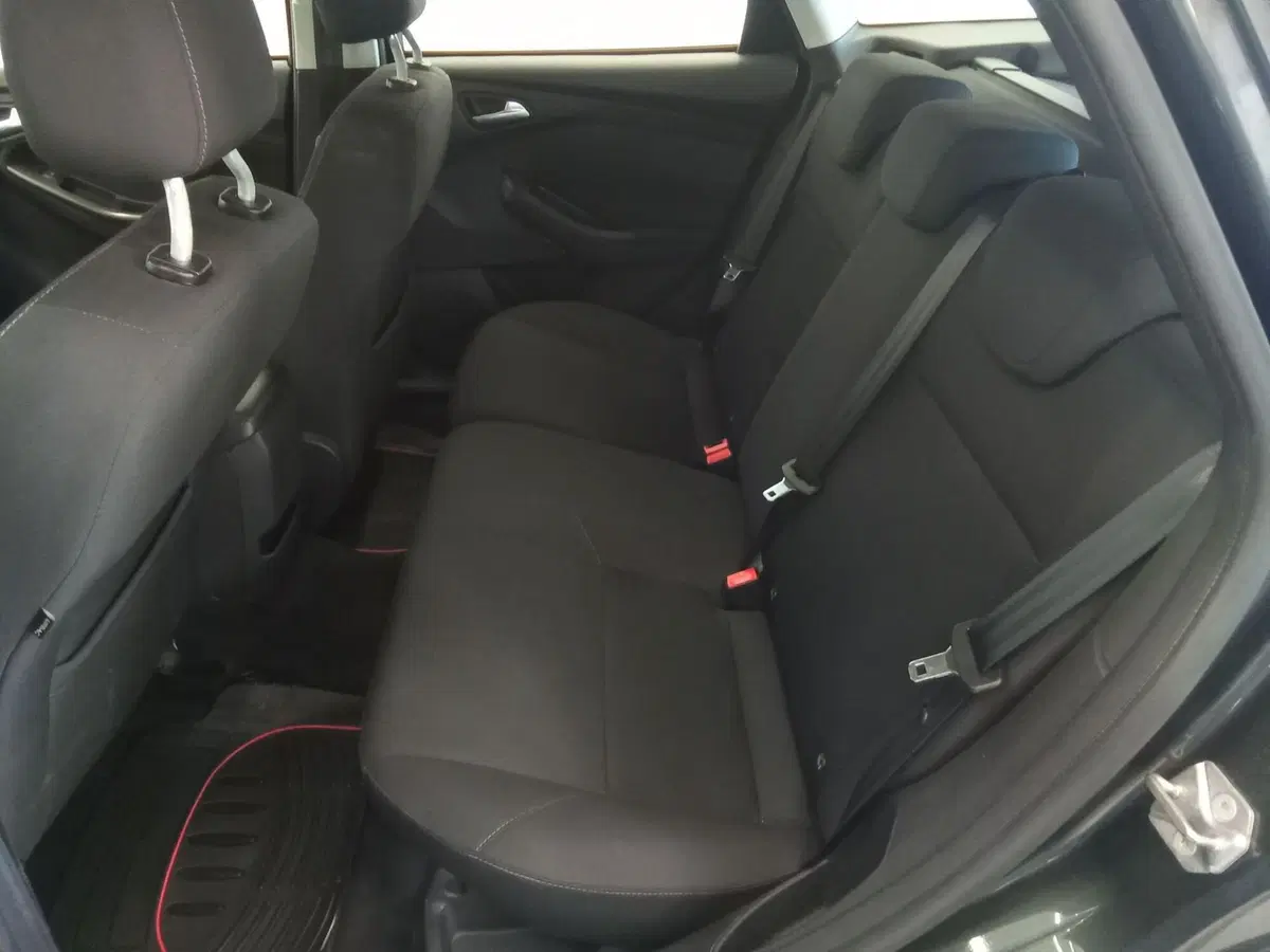 Ford Focus usata a Rimini (15)