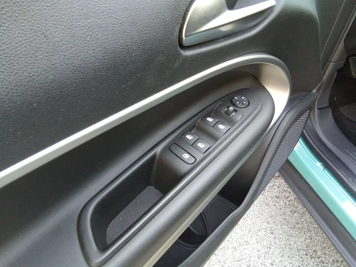 Jeep Avenger usata a Rimini (16)