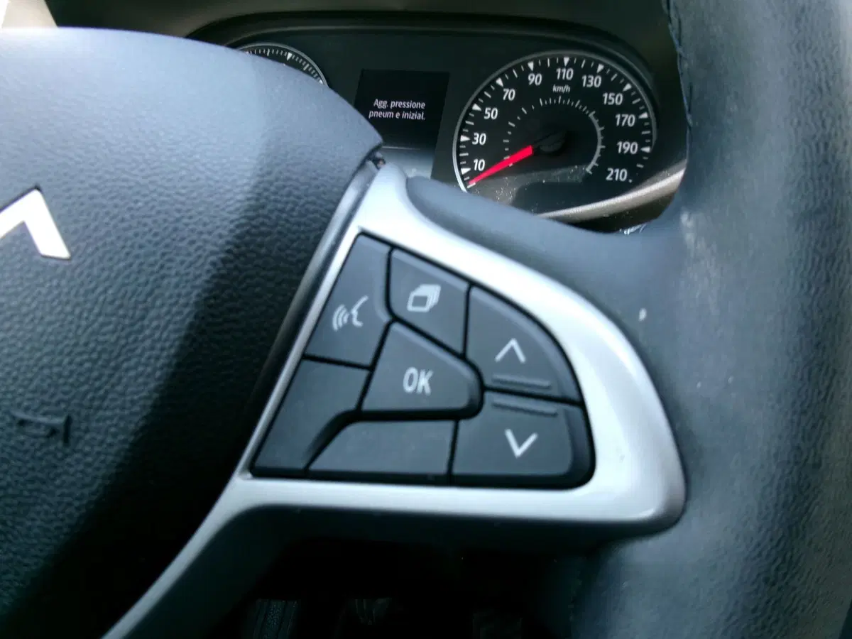 Dacia Sandero Stepway usata a Venezia (14)