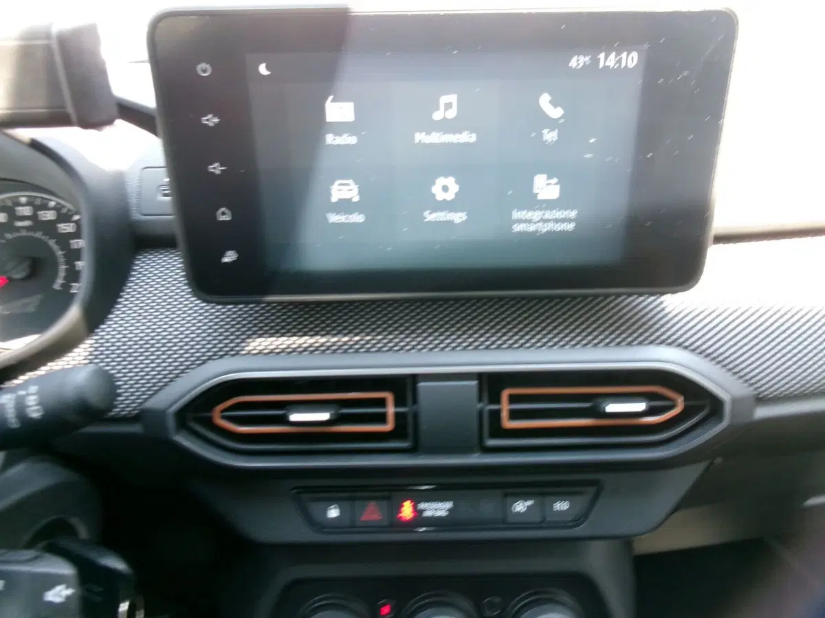 Dacia Sandero Stepway usata a Venezia (17)