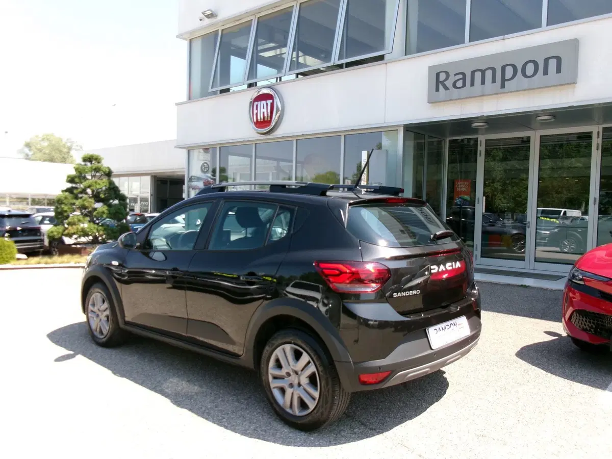 Dacia Sandero Stepway usata a Venezia (5)