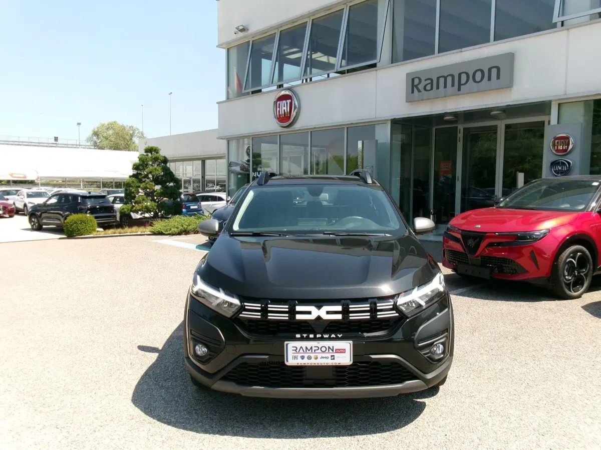 Dacia Sandero Stepway usata a Venezia (7)