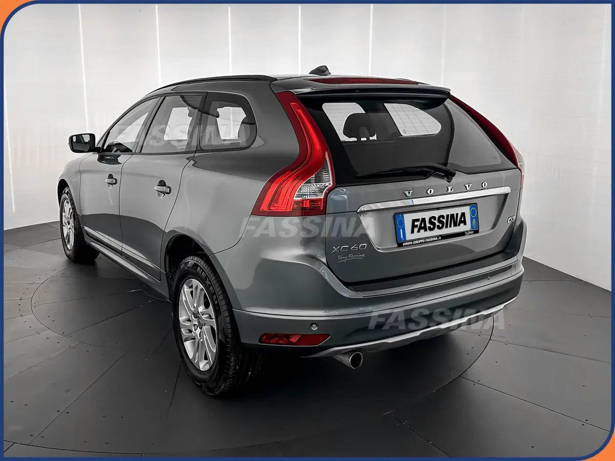 Volvo XC60 usata a Milano (4)
