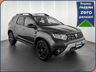 Dacia Duster 1.3 TCe 150 CV EDC 4x2 Journey del 2022 usata a Milano