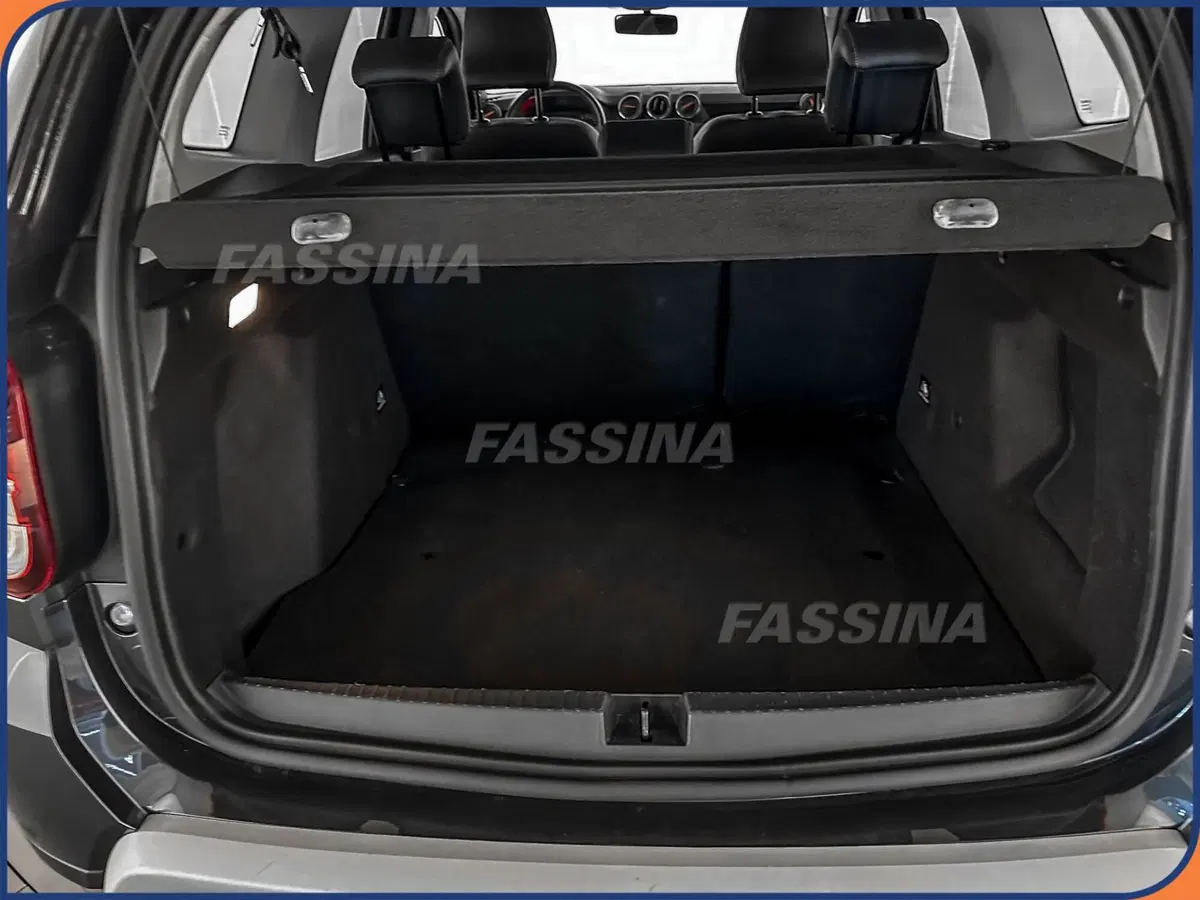 Dacia Duster usata a Milano (12)