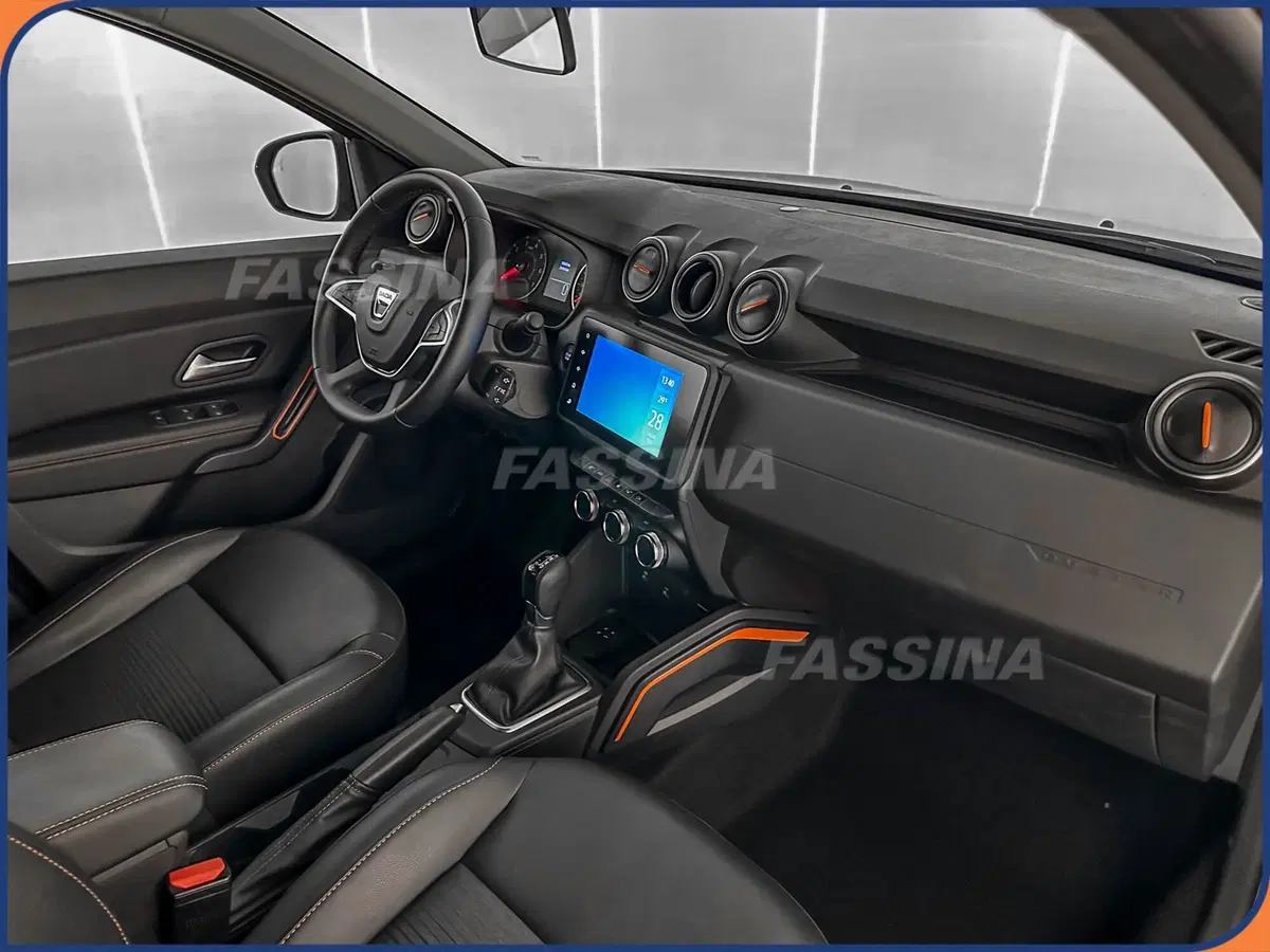 Dacia Duster usata a Milano (13)