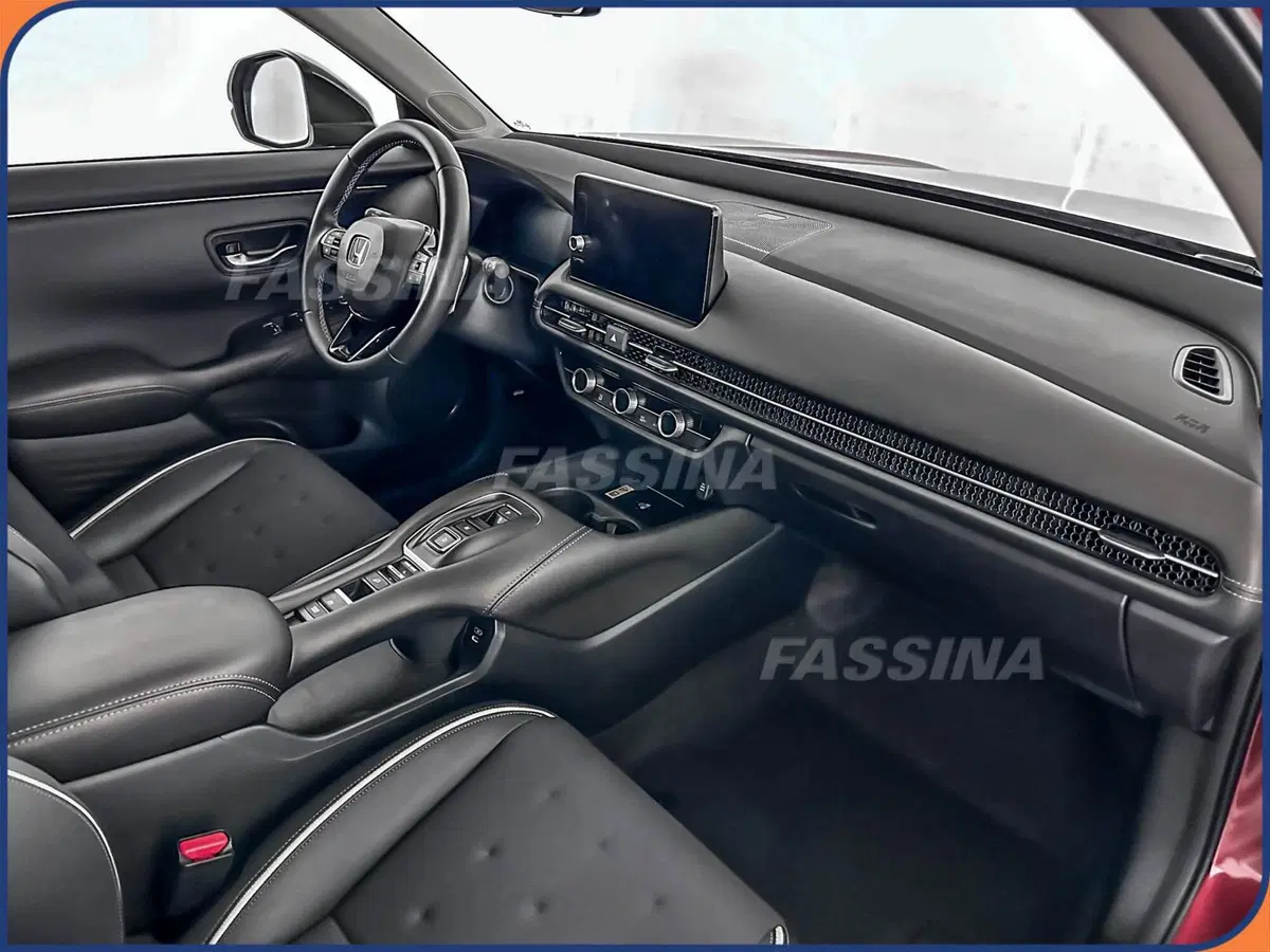 Honda ZR-V usata a Milano (13)