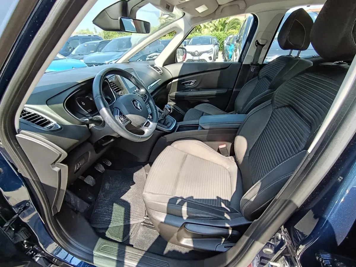 Renault Scénic usata a Massa-Carrara (5)