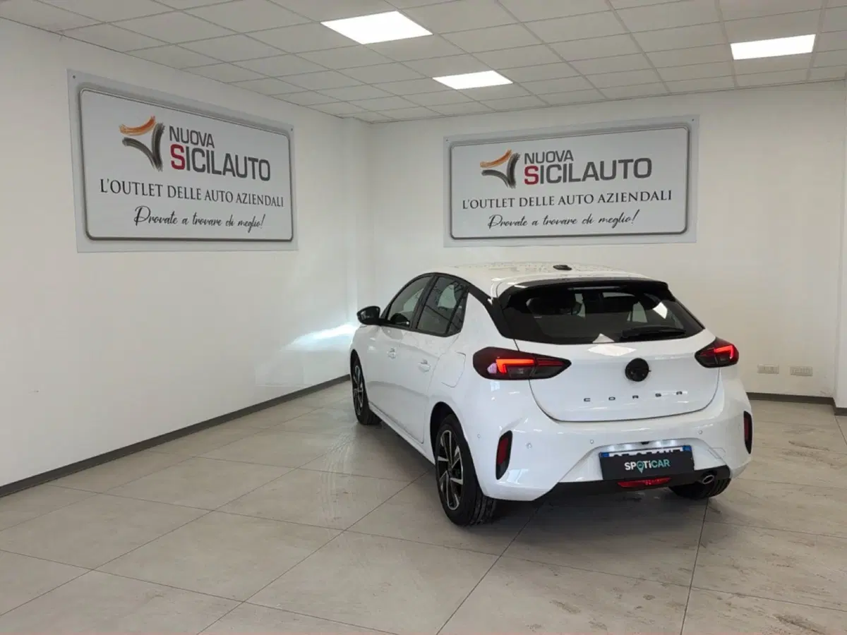 Opel Corsa usata a Palermo (19)