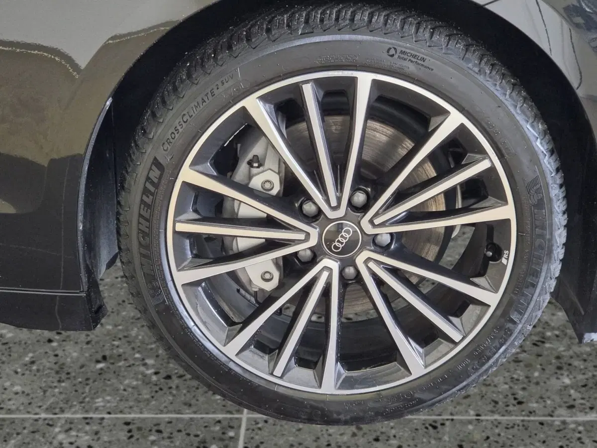 Audi A6 Sportback e-tron usata a Bari (10)