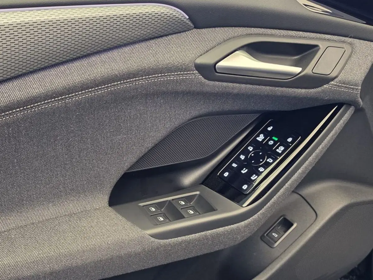 Audi A6 Sportback e-tron usata a Bari (11)