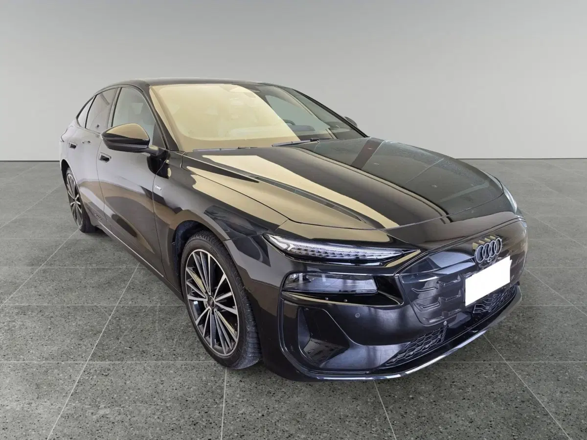Audi A6 Sportback e-tron usata a Bari (12)