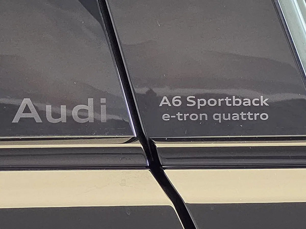 Audi A6 Sportback e-tron usata a Bari (5)