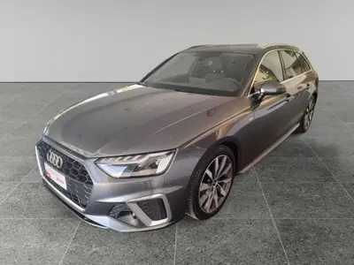 Audi A4 Avant 35 TDI/163 CV S tronic S line edition del 2024 usata a Triggiano