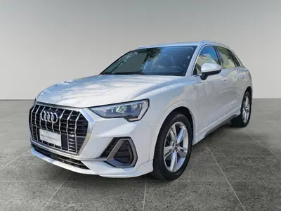 Audi Q3 35 TDI quattro S tronic S line edition del 2019 usata a Triggiano