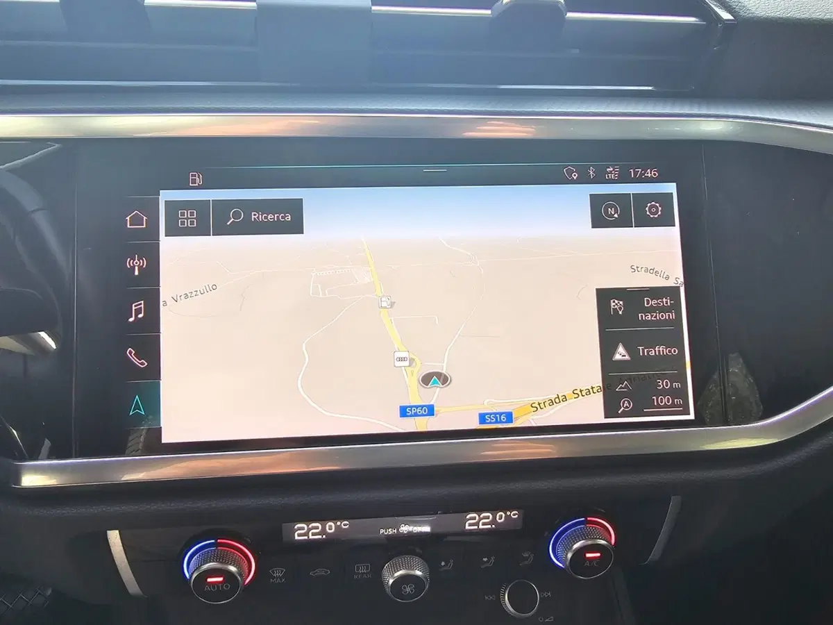 Audi Q3 usata a Bari (10)
