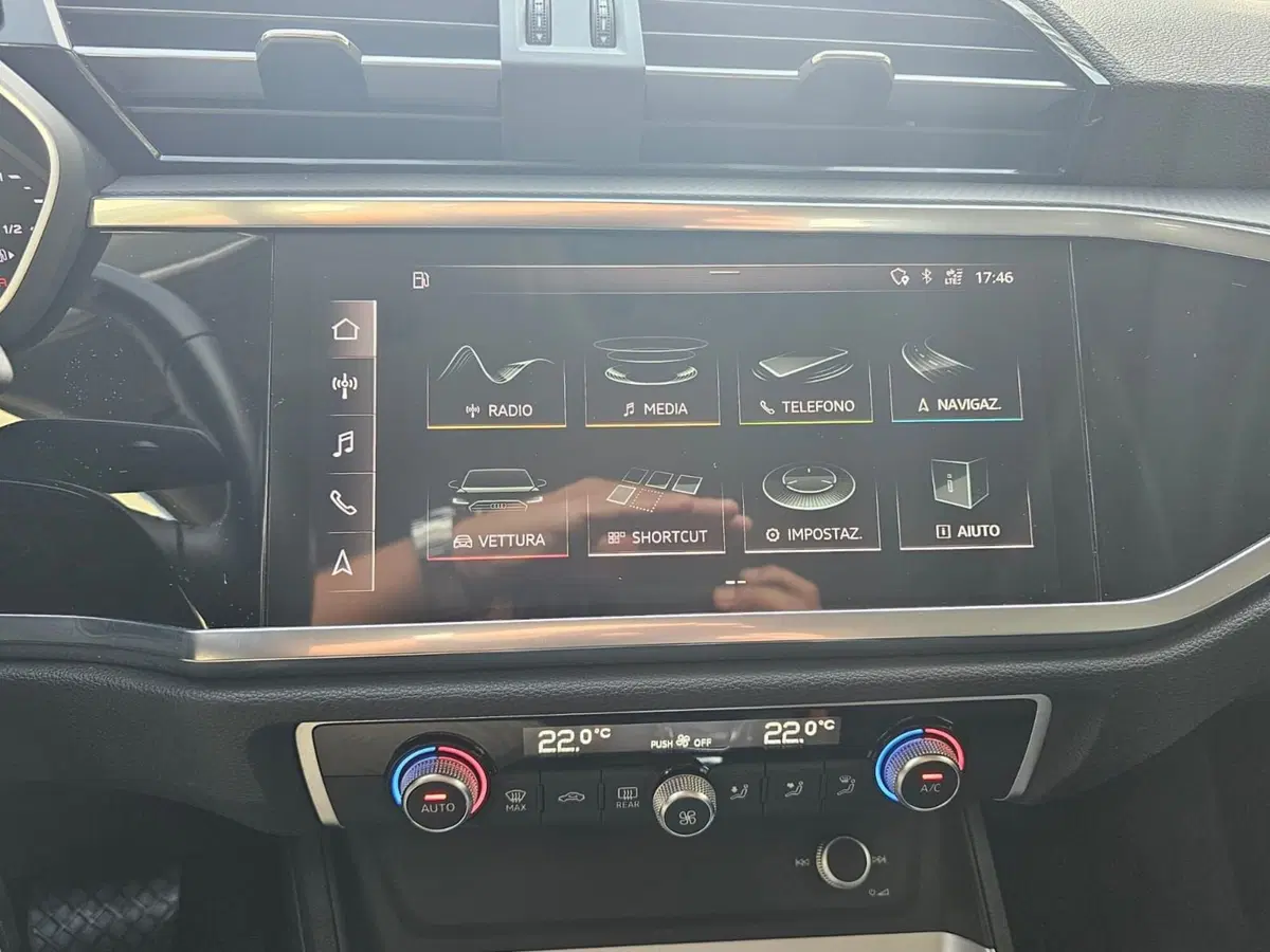 Audi Q3 usata a Bari (6)