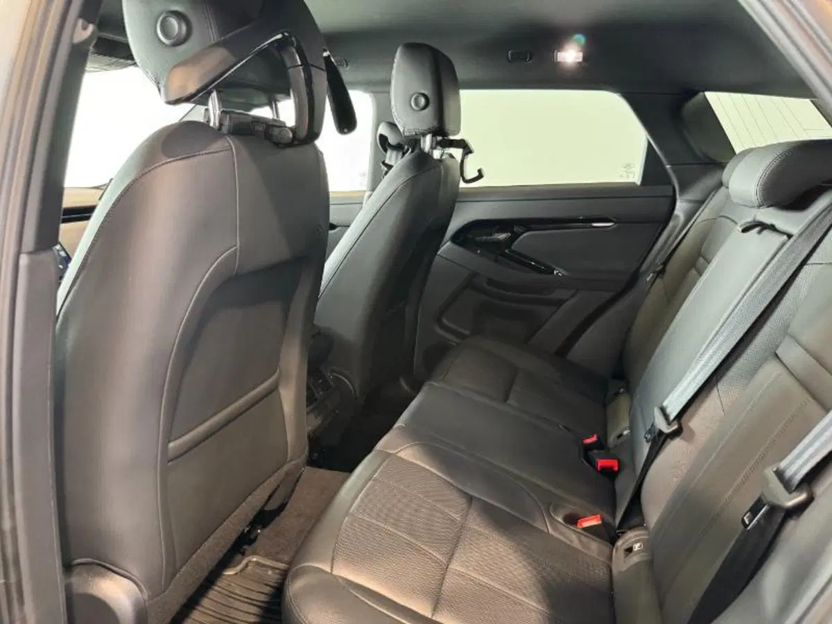 Land Rover Range Rover Evoque usata a Venezia (13)