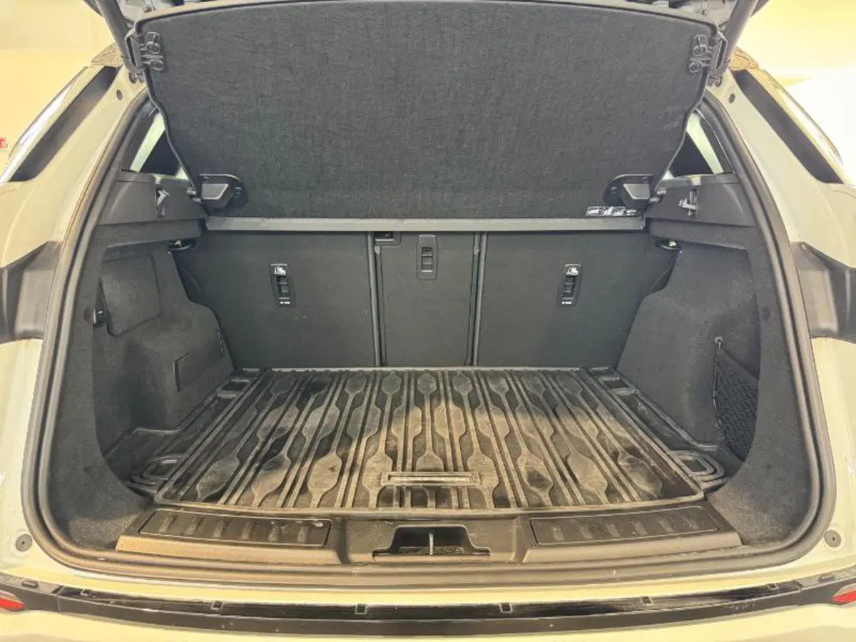 Land Rover Range Rover Evoque usata a Venezia (14)