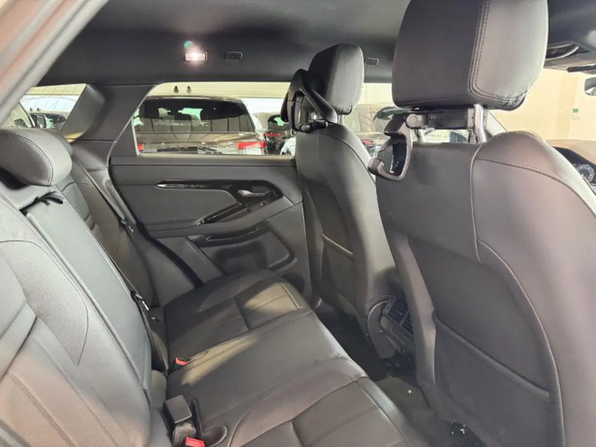 Land Rover Range Rover Evoque usata a Venezia (15)