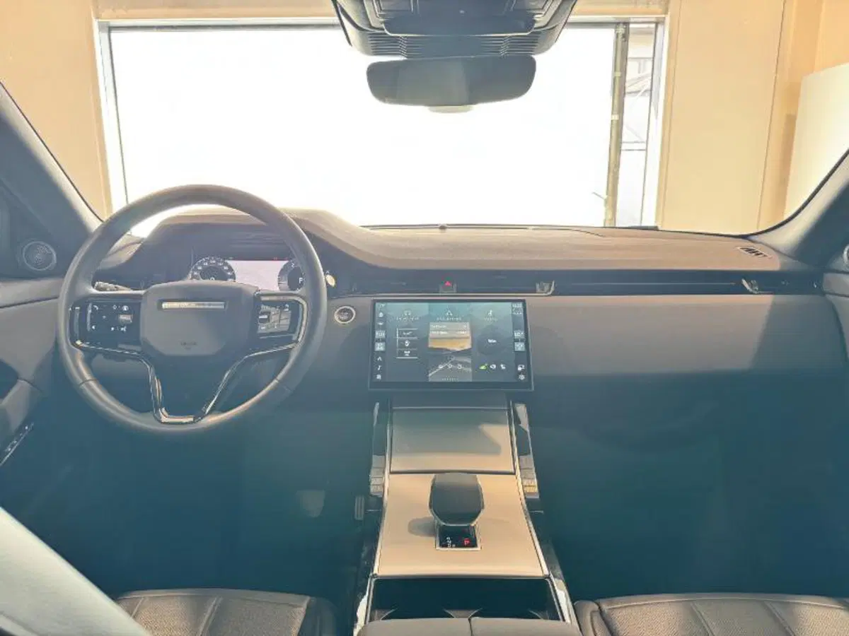 Land Rover Range Rover Evoque usata a Venezia (17)