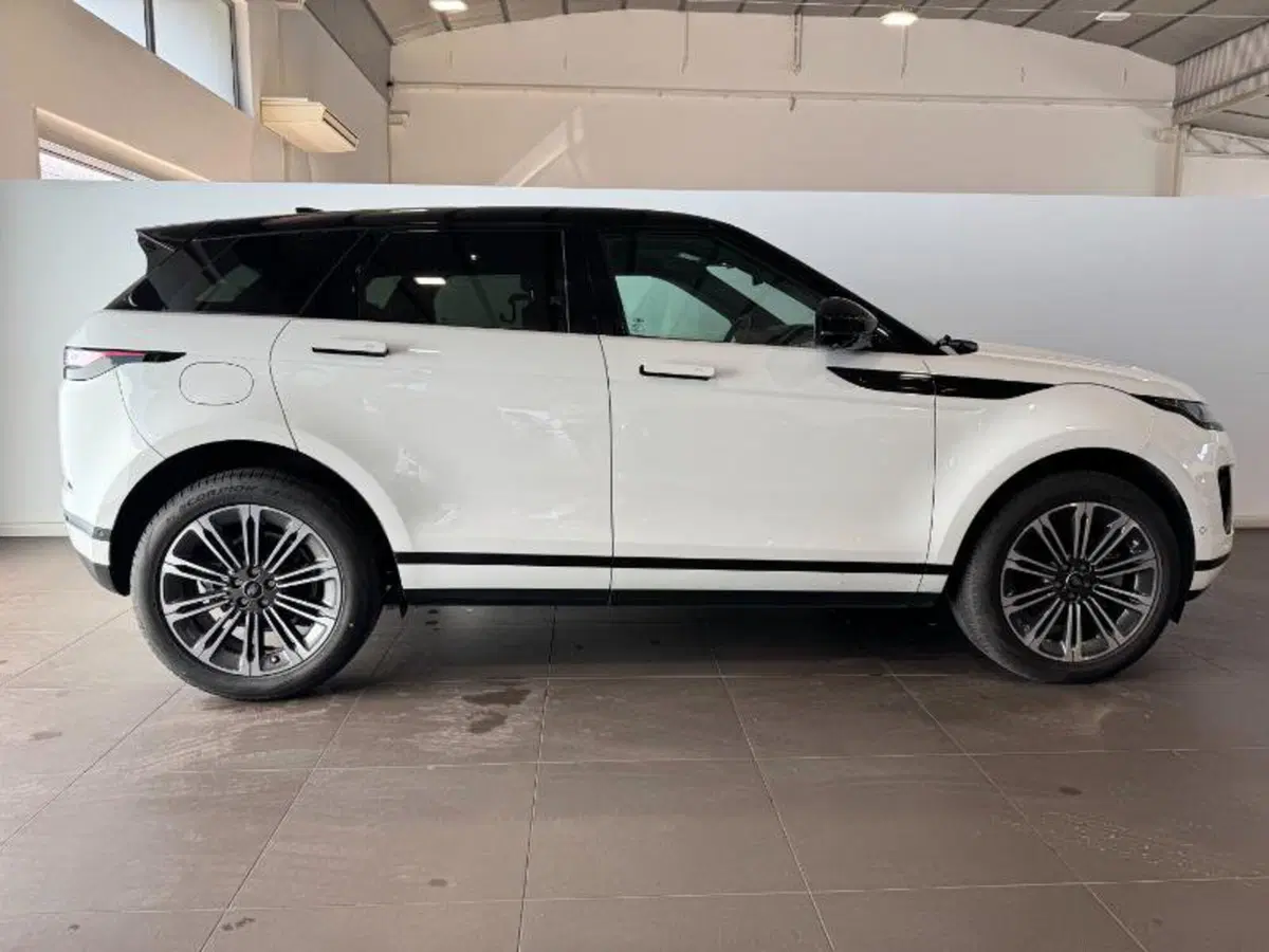 Land Rover Range Rover Evoque usata a Venezia (6)
