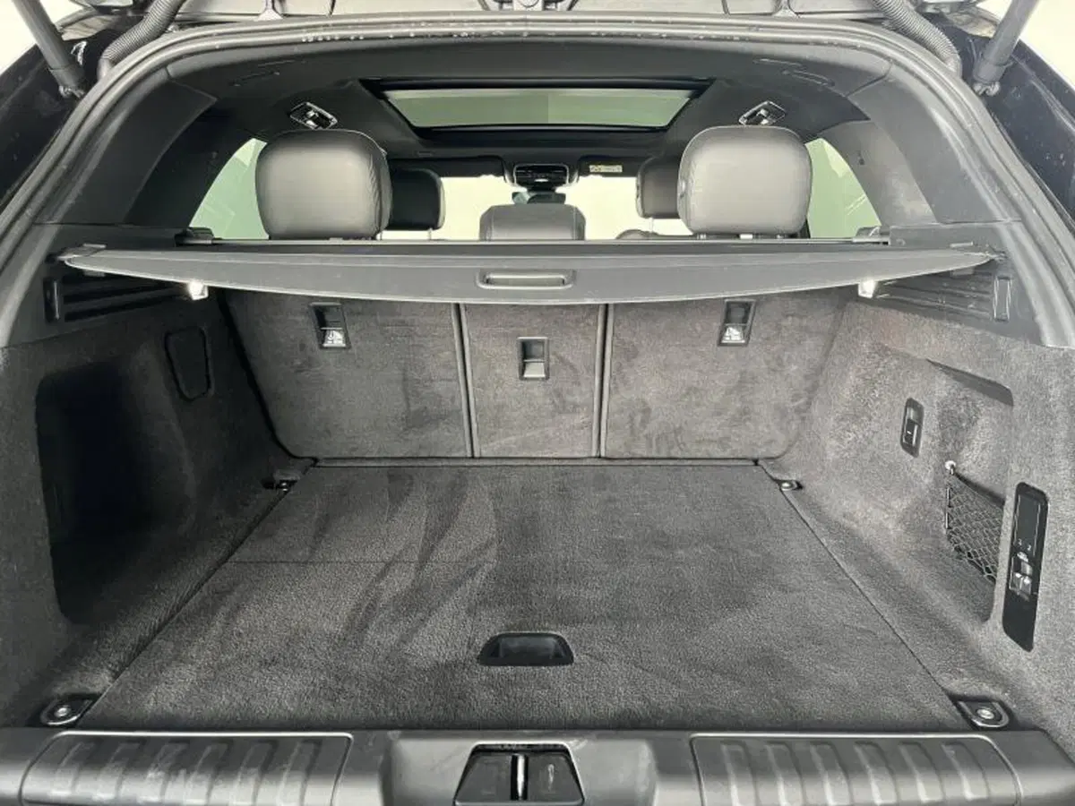 Land Rover Range Rover Sport usata a Venezia (13)