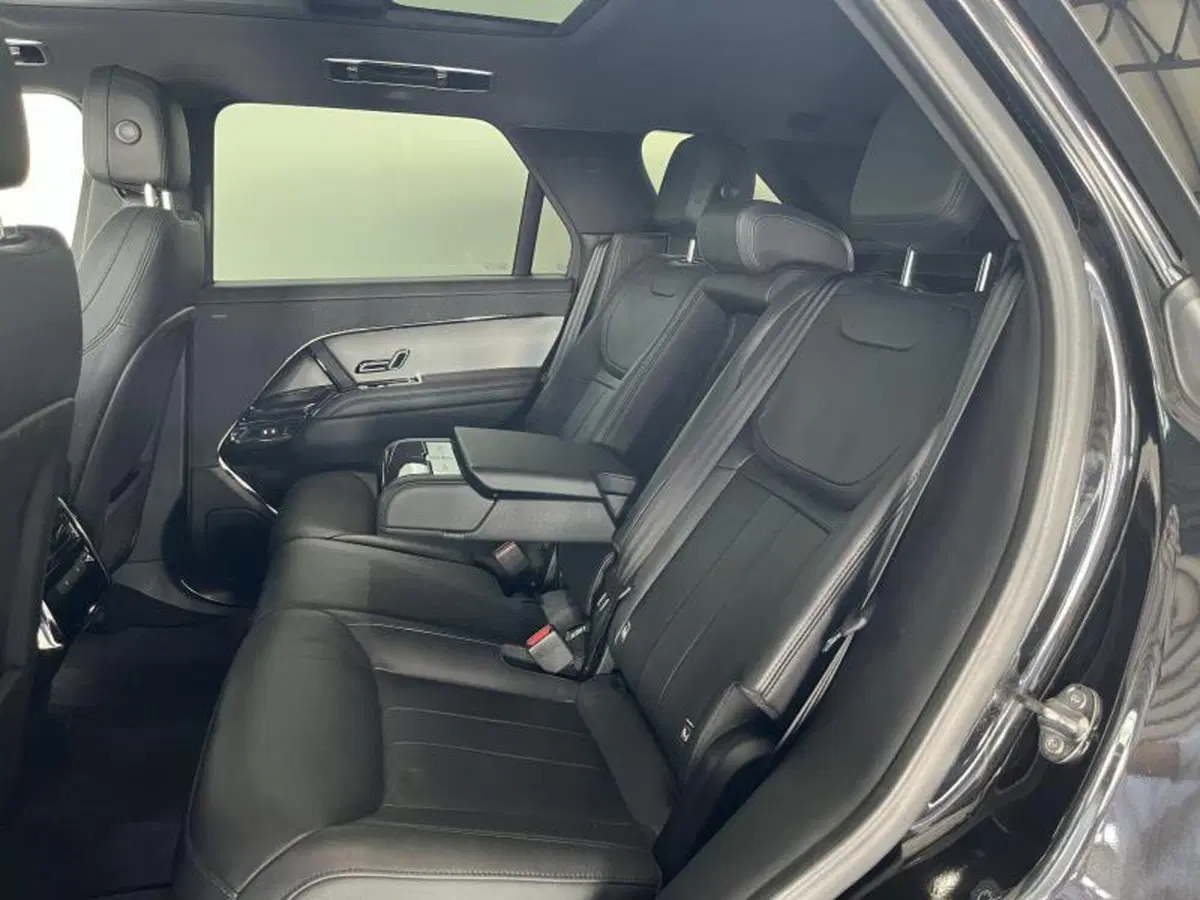 Land Rover Range Rover Sport usata a Venezia (16)