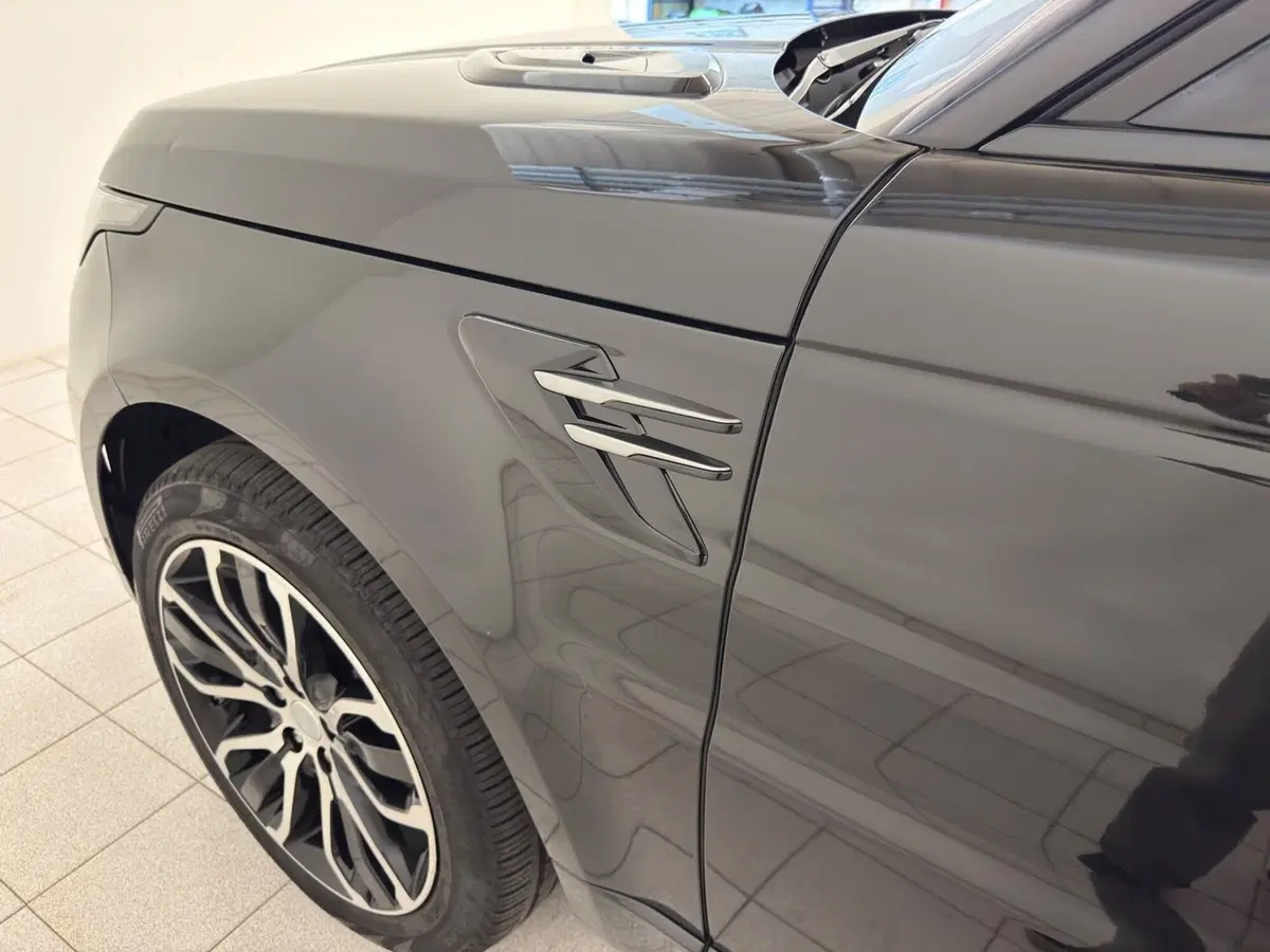 Land Rover Range Rover Sport usata a Novara (10)