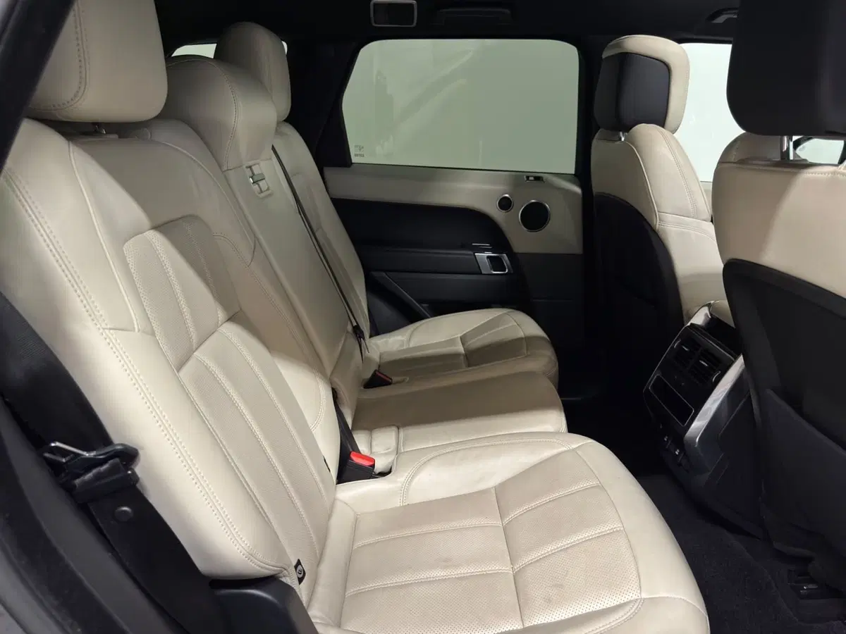 Land Rover Range Rover Sport usata a Novara (5)