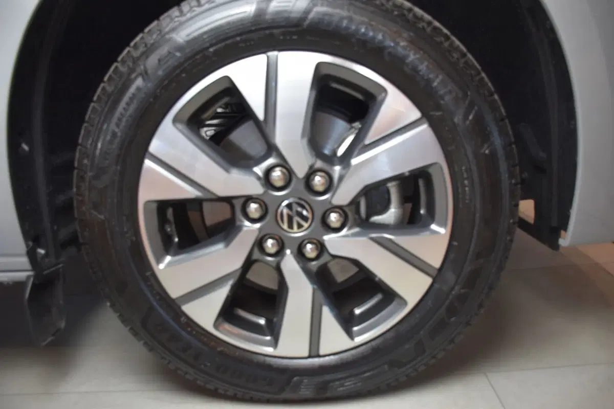 Volkswagen Veicoli Commerciali Caravelle usata a Verona (6)