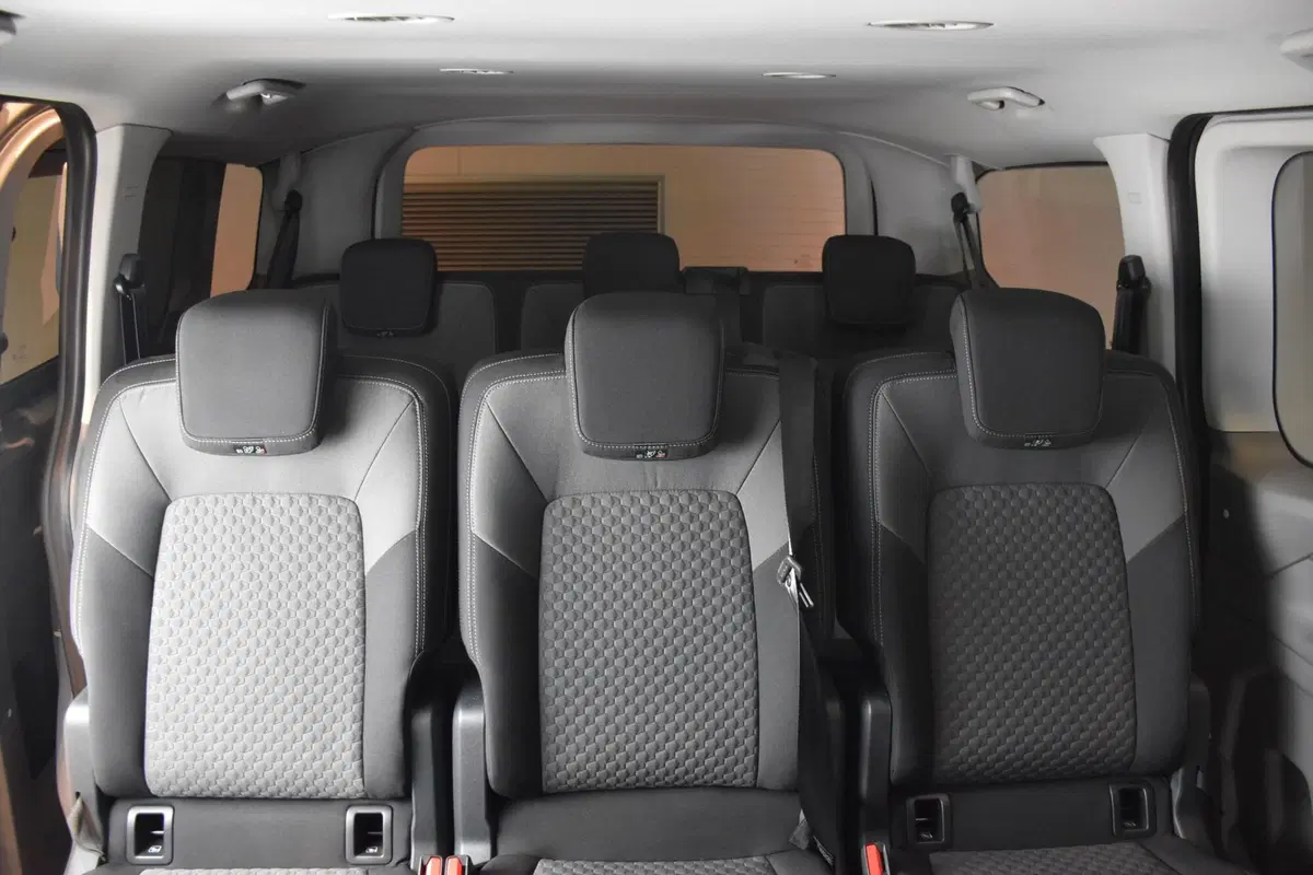 Volkswagen Veicoli Commerciali Caravelle usata a Verona (9)