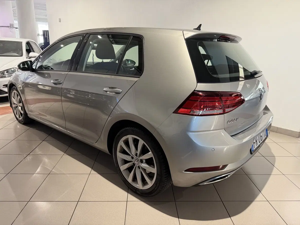Volkswagen Golf usata a Genova (3)